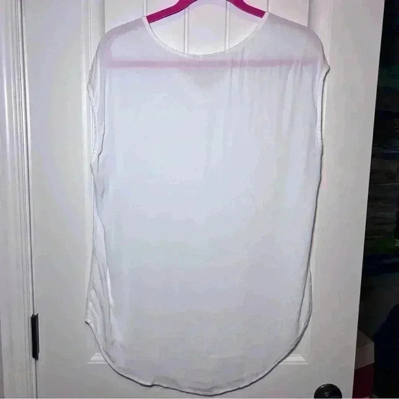 Chico’s Women’s Solid White Sheer Sleeveless Flowy Blouse Size 1 Medium - Picture 6 of 6